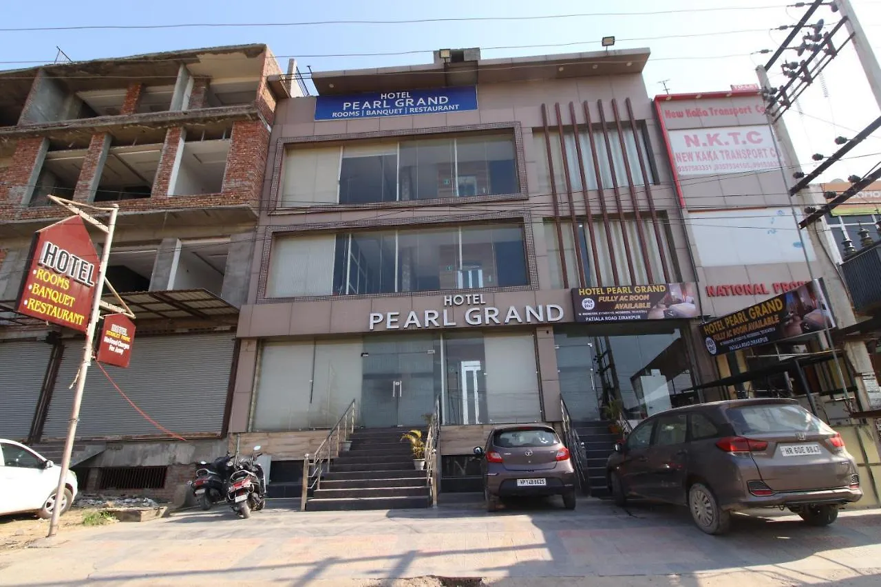 Hotel The Pearl Grand Grand Zirakpur 3*,  India
