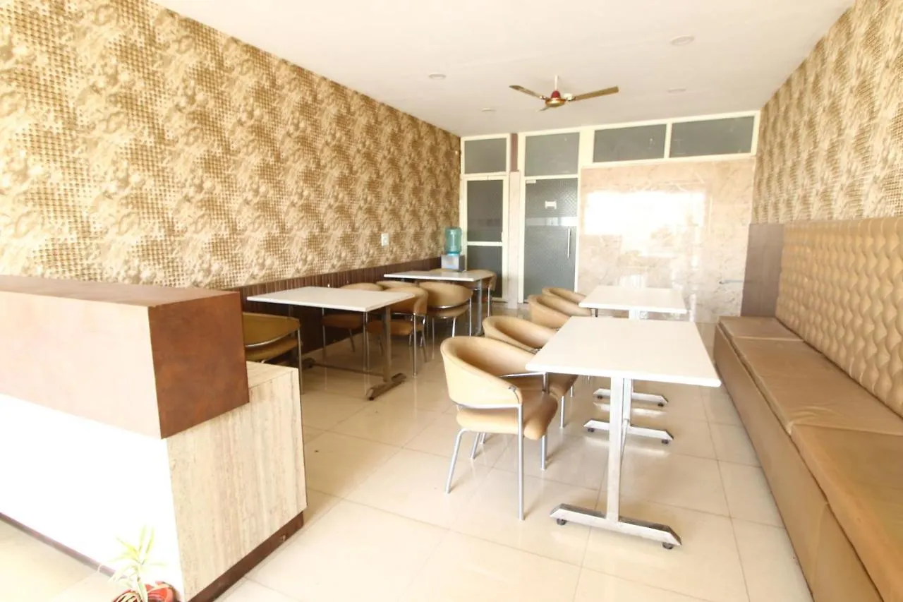 Hotel The Pearl Grand Grand Zirakpur